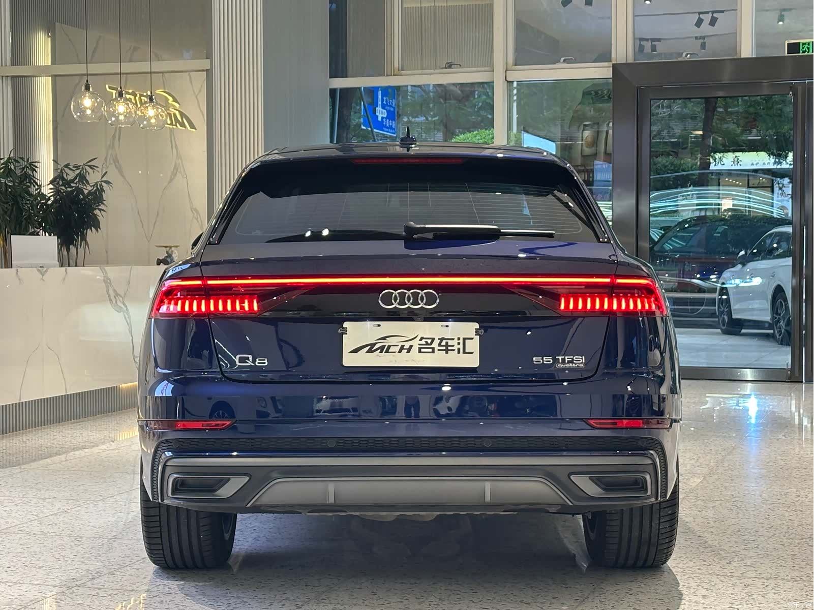 Audi Q8, 2021 4