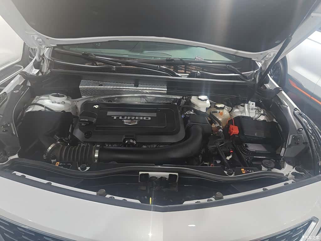 Cadillac XT4, 2023 16