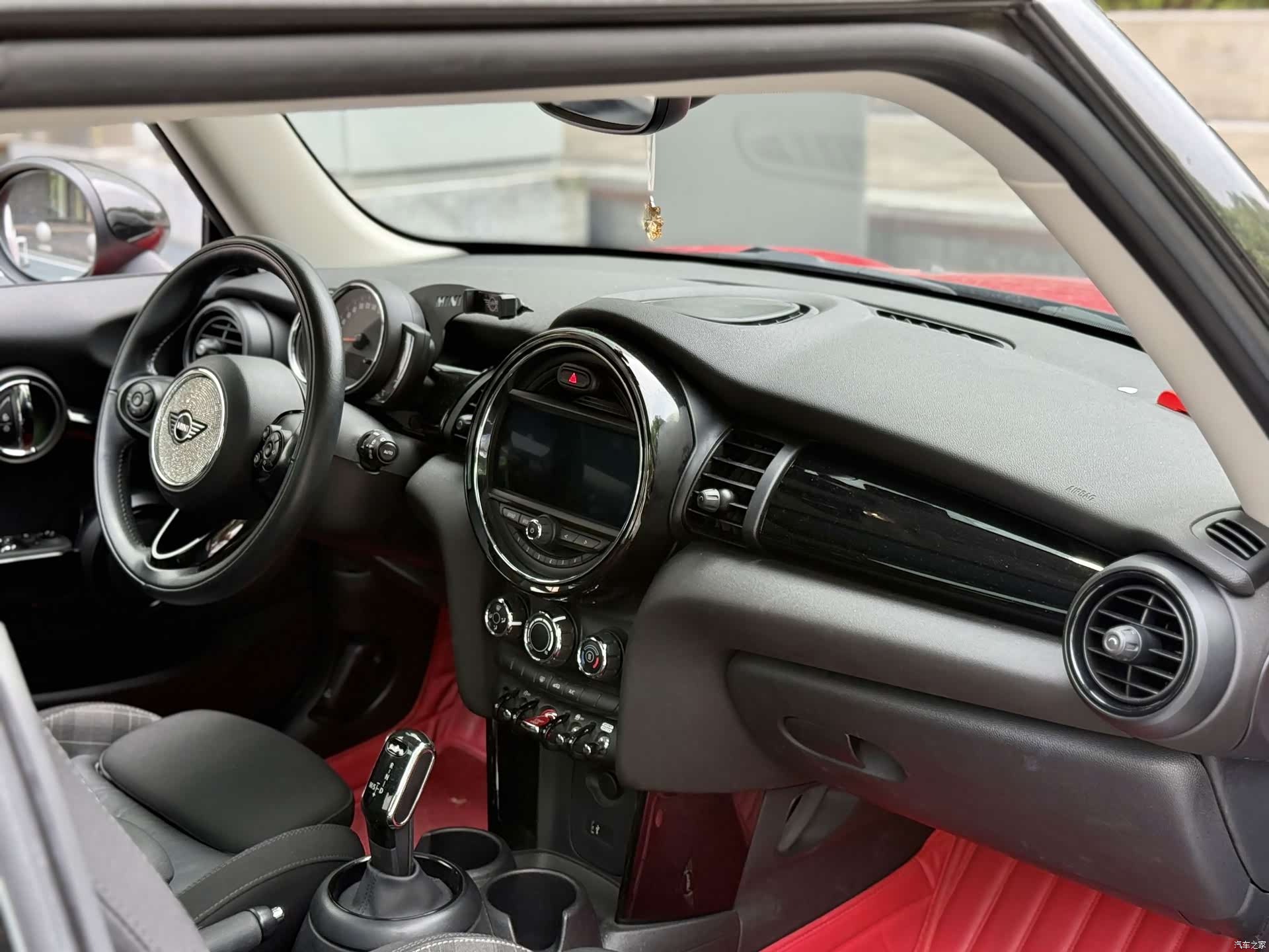 Mini Cooper, 2019 10