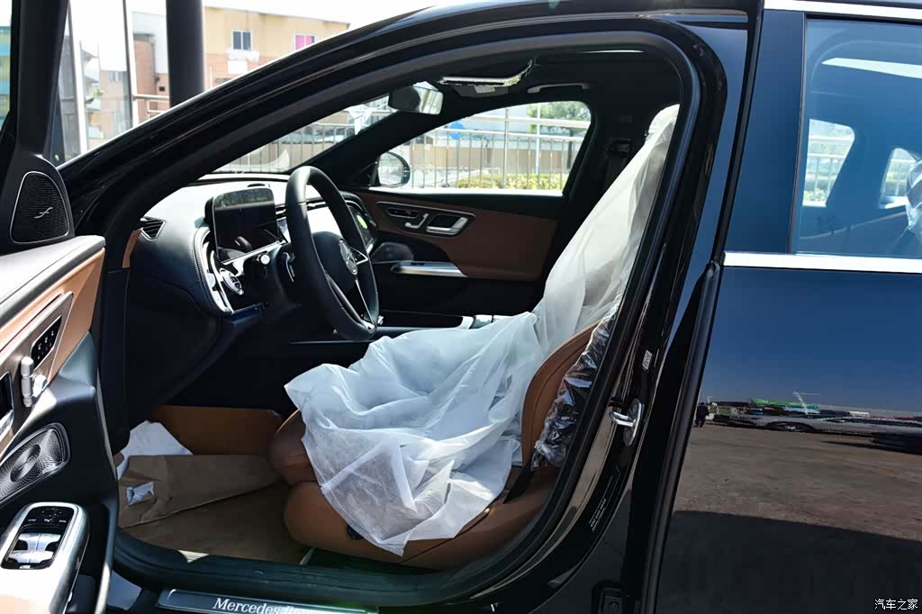 Mercedes-Benz E-Class, 2026 9