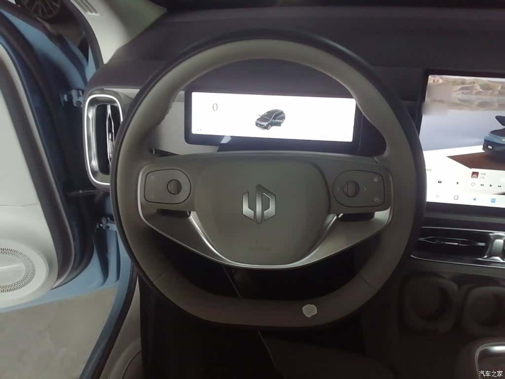Leapmotor B10, 2025 11