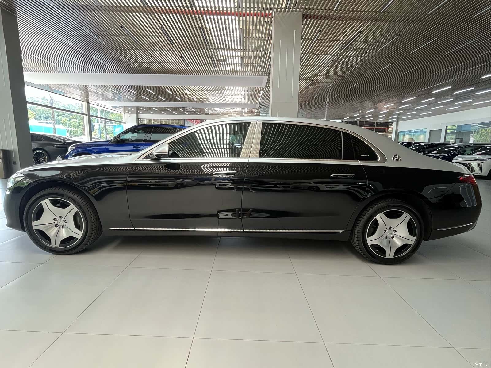 Maybach S-Class, 2023 4