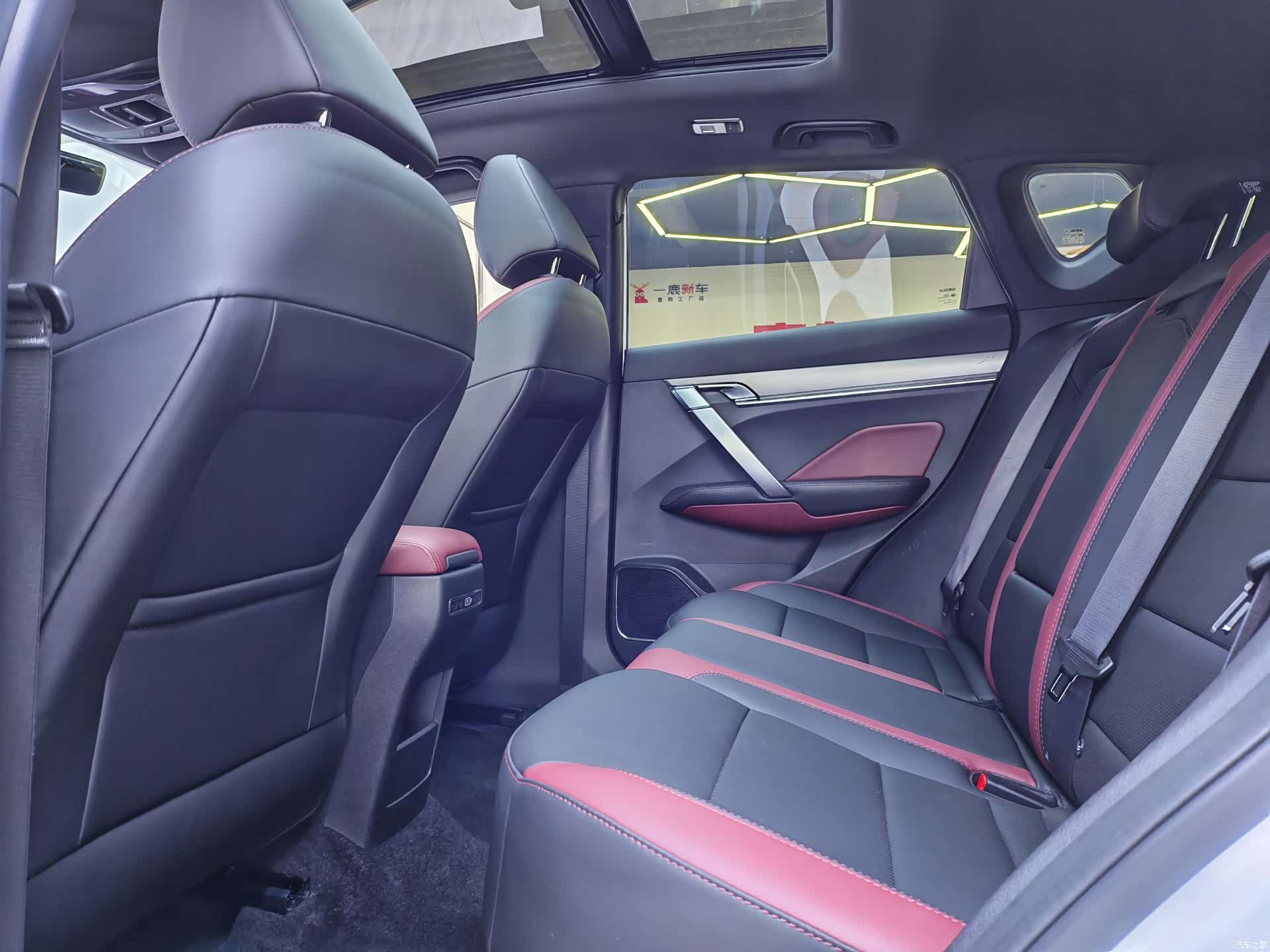 Geely Coolray, 2020 8
