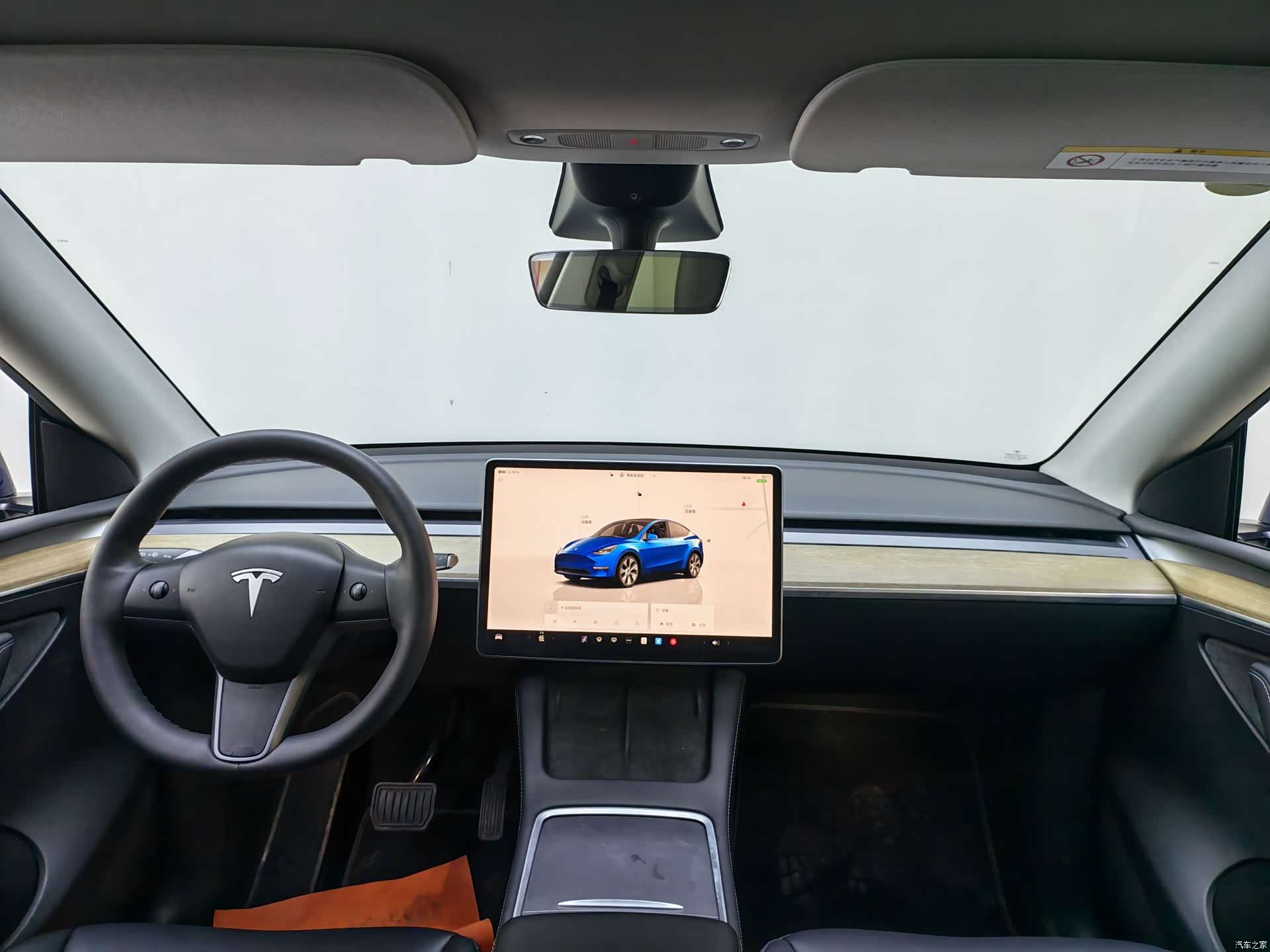 Tesla Model Y, 2022 18