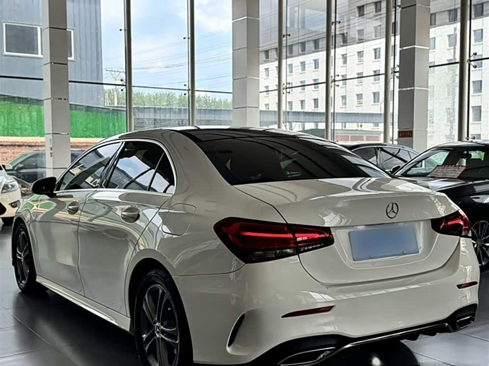 Mercedes-Benz Class A Mercedes-Benz Class A