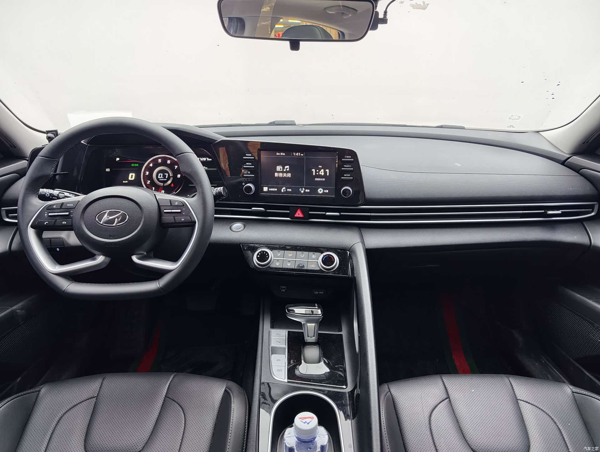 Hyundai Elantra, 2022 21