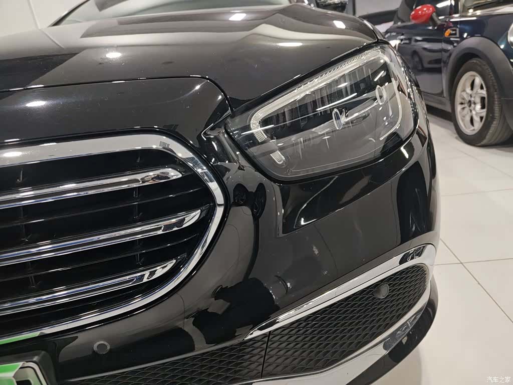 Mercedes-Benz E-Class, 2022 24