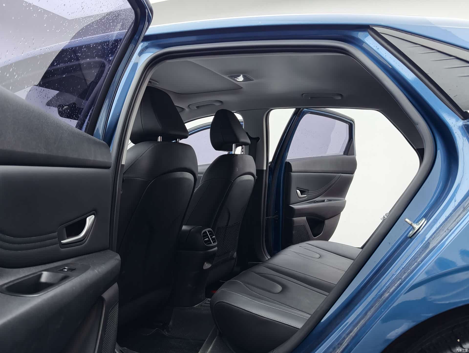 Hyundai Elantra, 2022 14