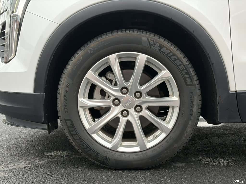 Cadillac XT4, 2019 10