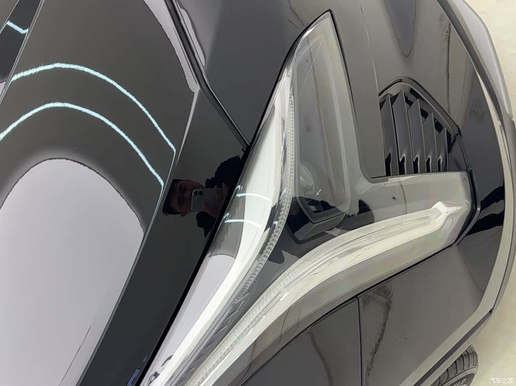 Cadillac XT4, 2021 22