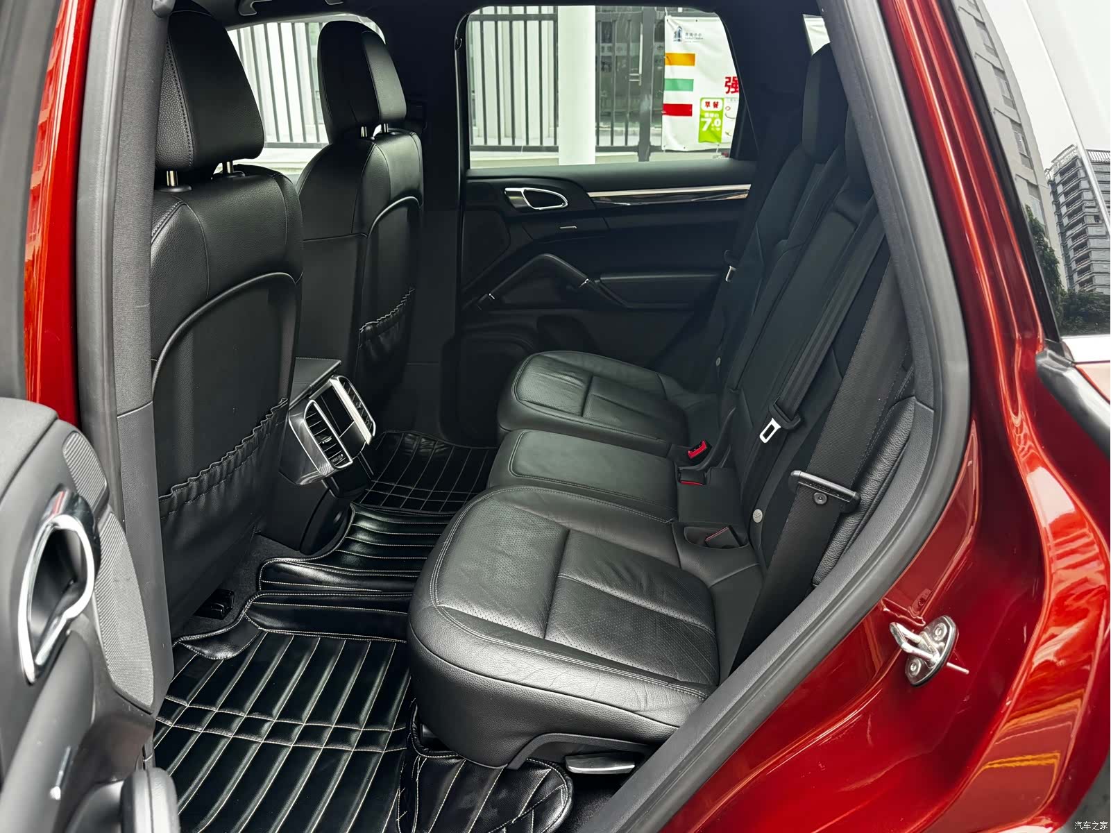 Porsche Cayenne, 2013 8