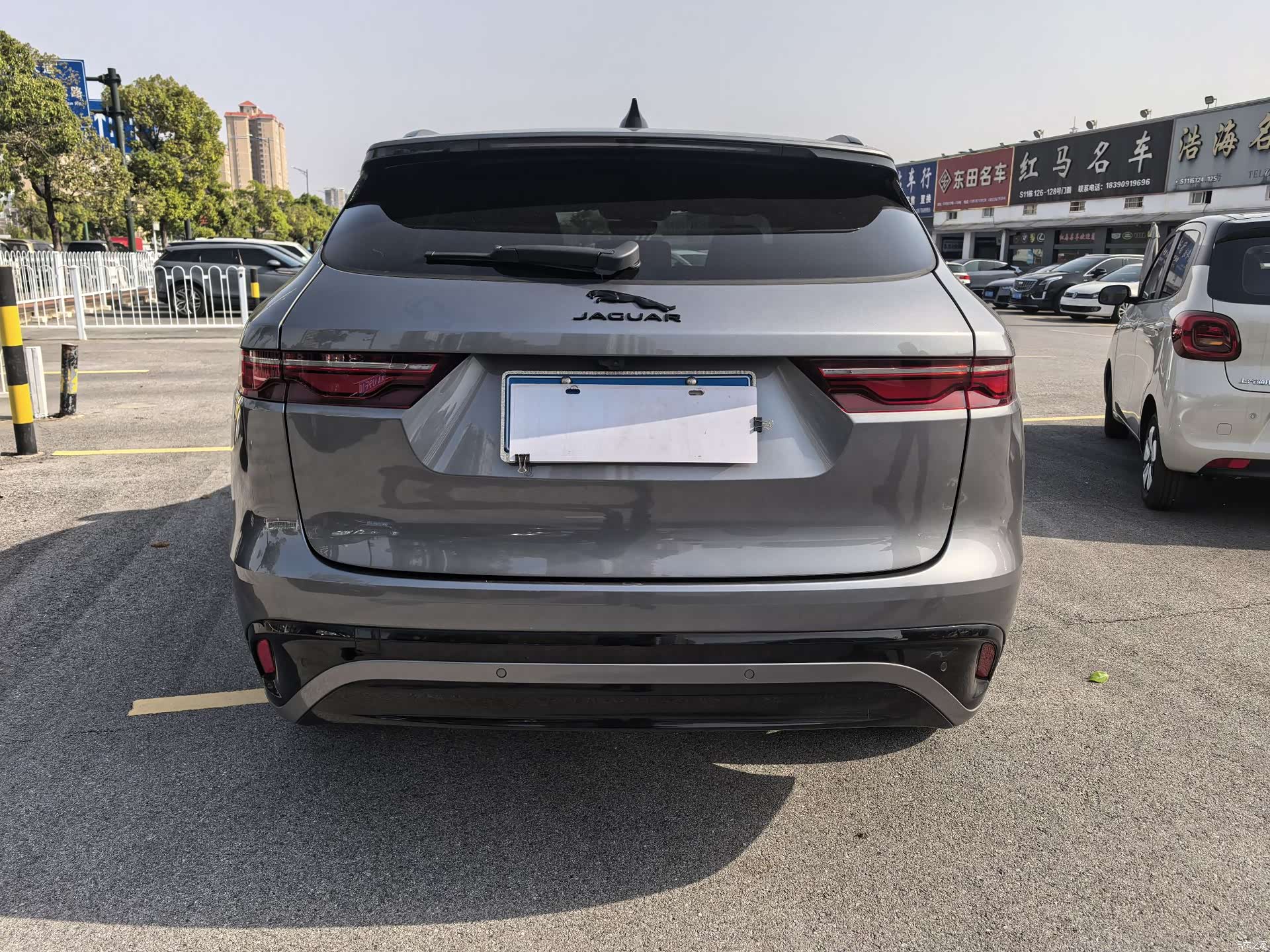 Jaguar F-PACE, 2024 все фото