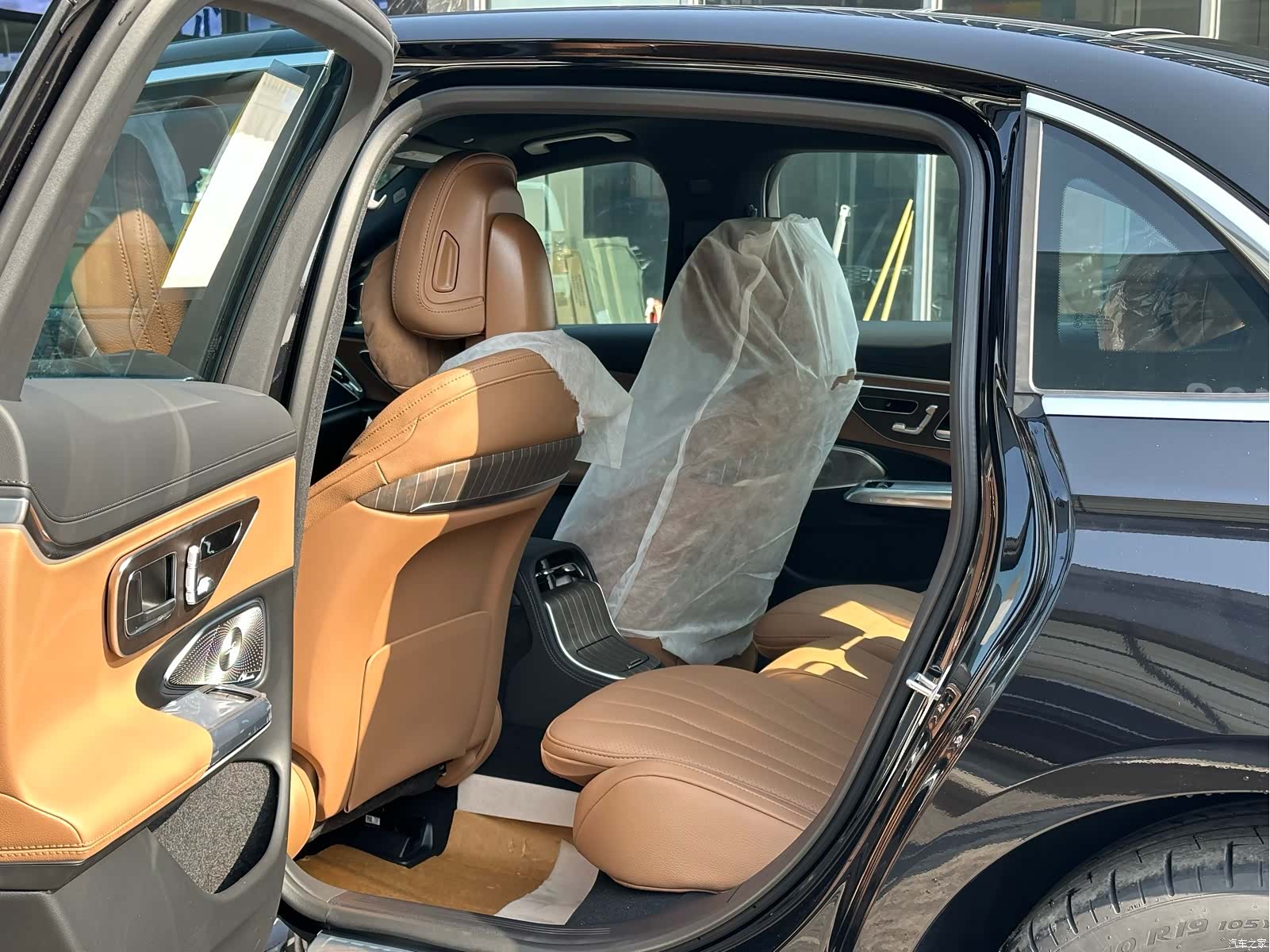 Mercedes-Benz E-Class, 2026 11