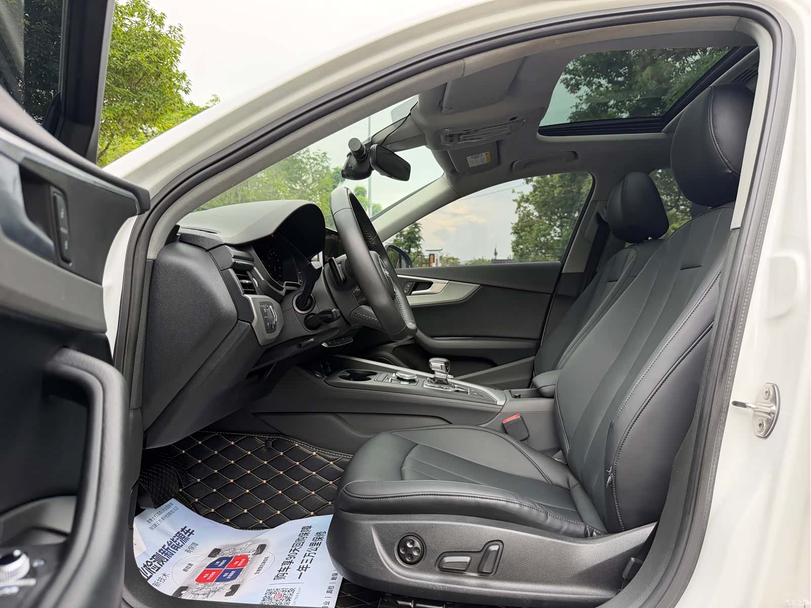 Audi A4L, 2018 все фото