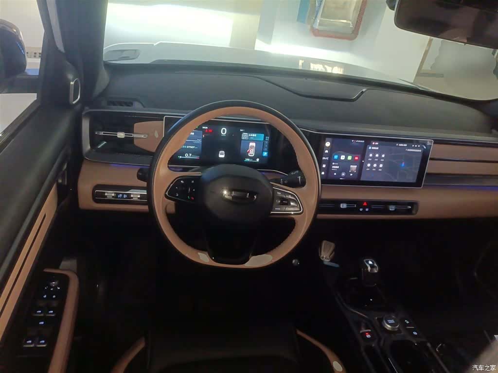 Geely Icon, 2023 11