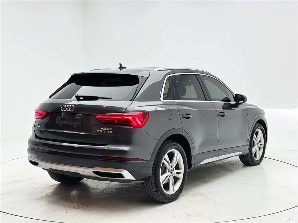 Audi Q3, 2022 6