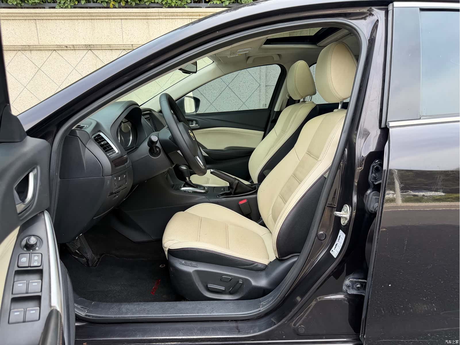 Mazda Atenza, 2014 6