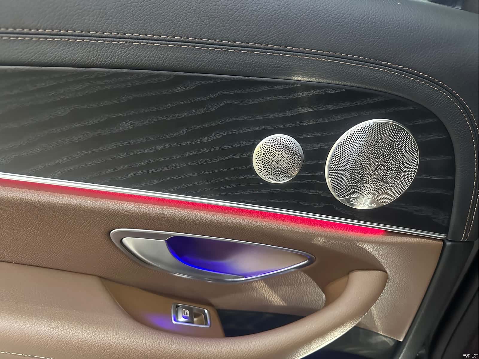 Mercedes-Benz E-Class, 2022 10
