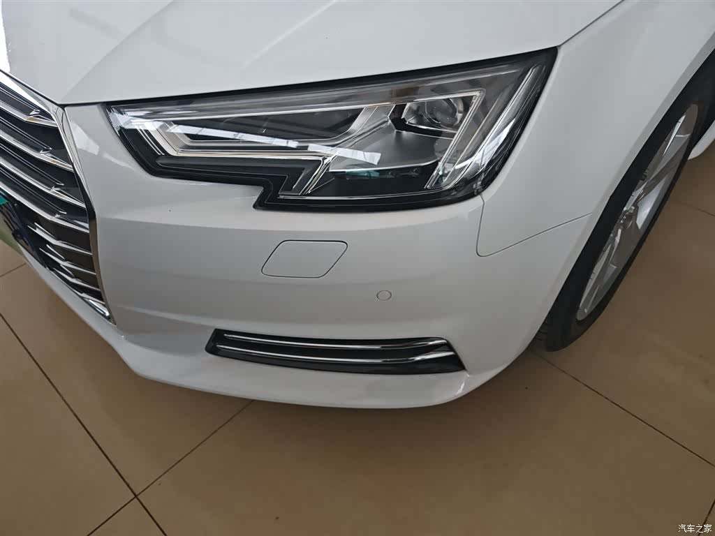 Audi A4L, 2018 24
