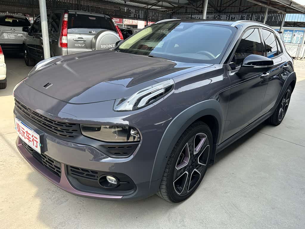 Lynk & Co 02