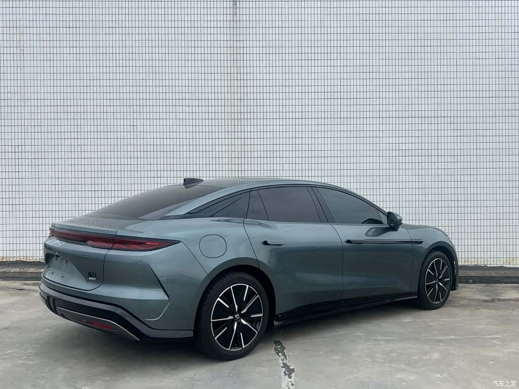 BYD Han, 2025 4