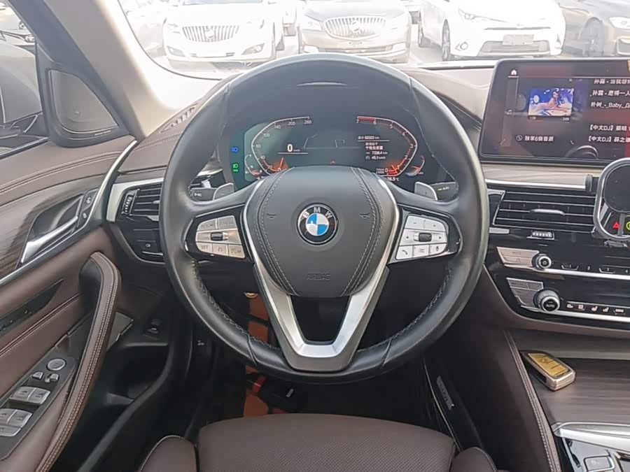 BMW 5 Series 2021, фото 10