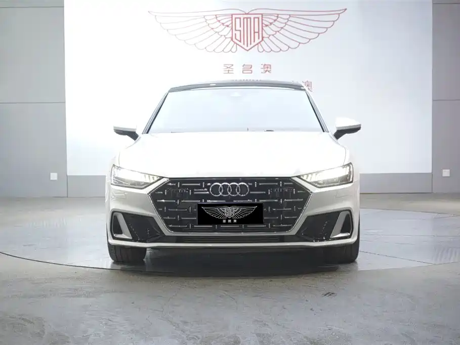 Audi A7L