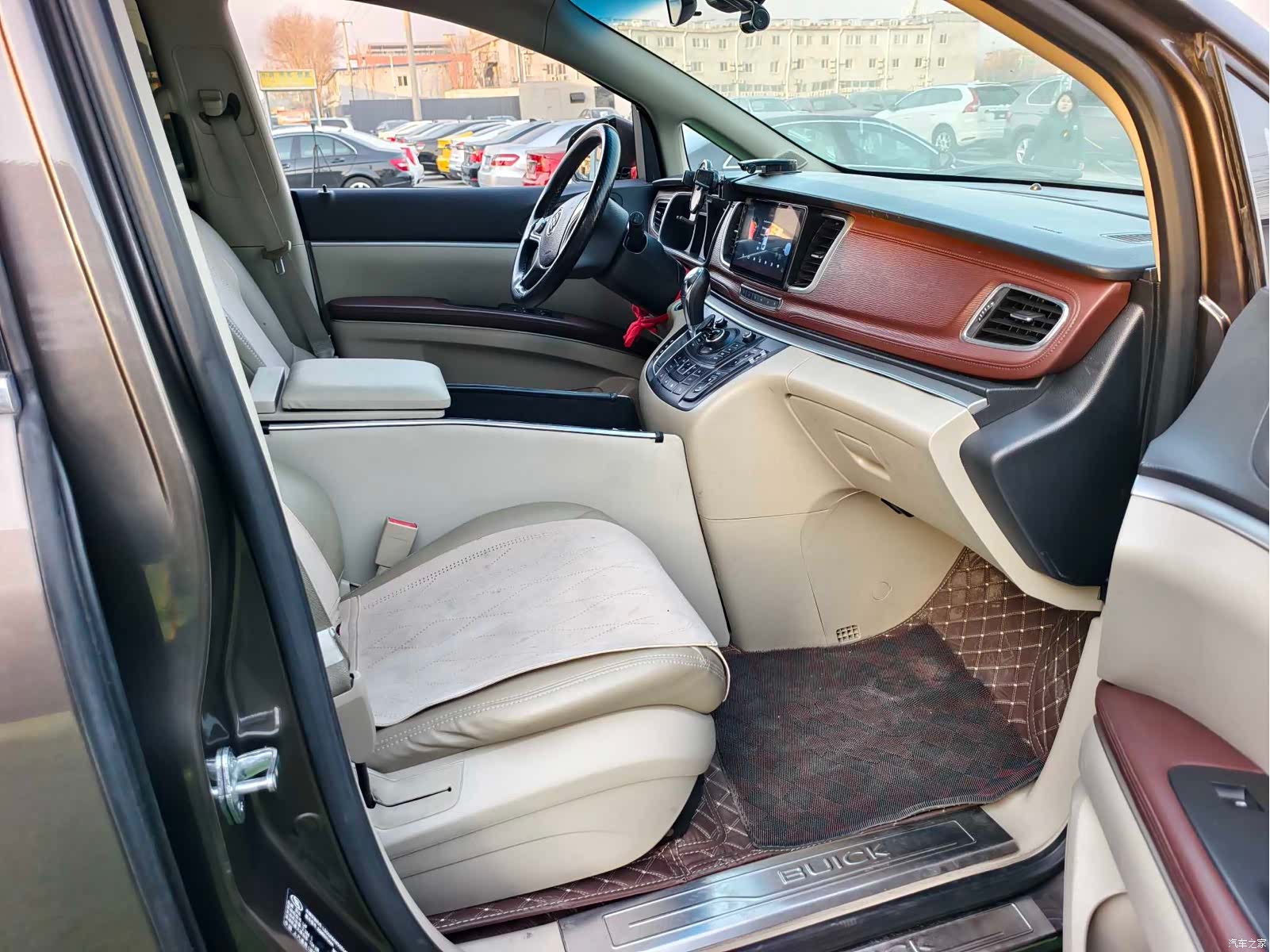 Buick GL8, 2016 18
