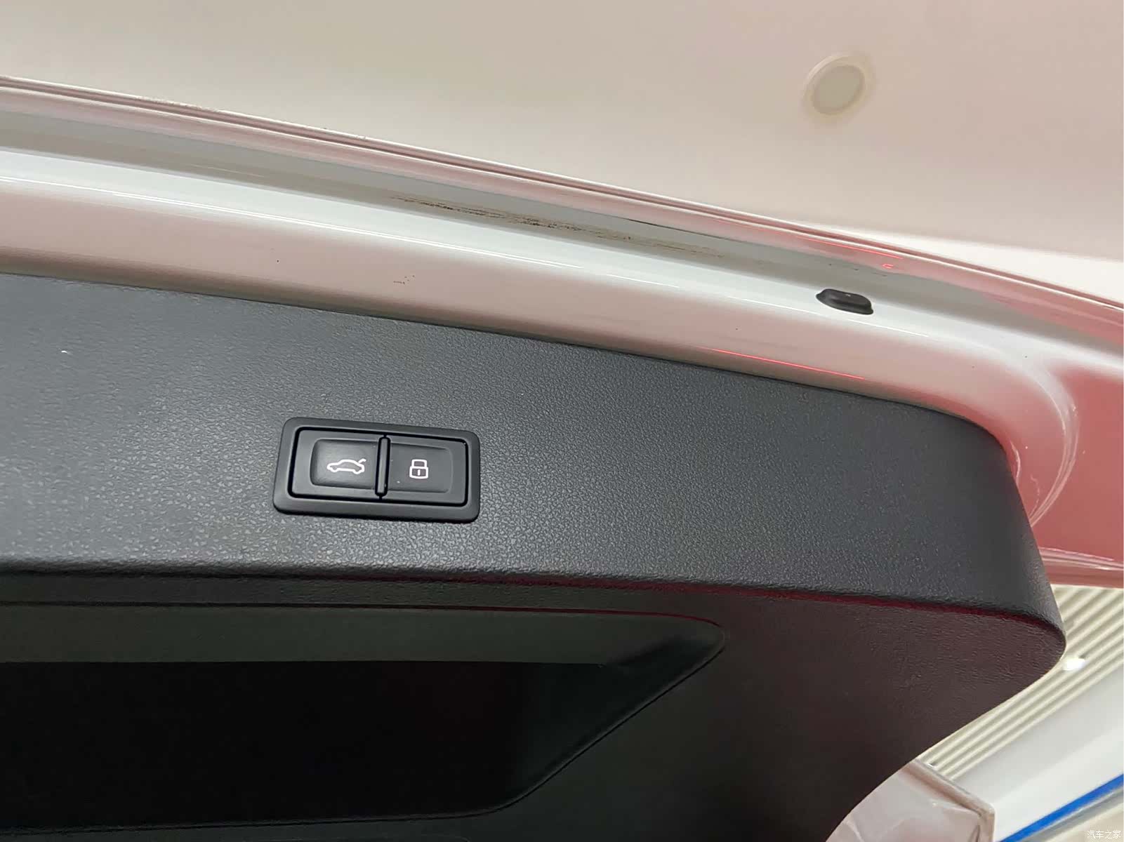 Audi Q2L, 2022 14