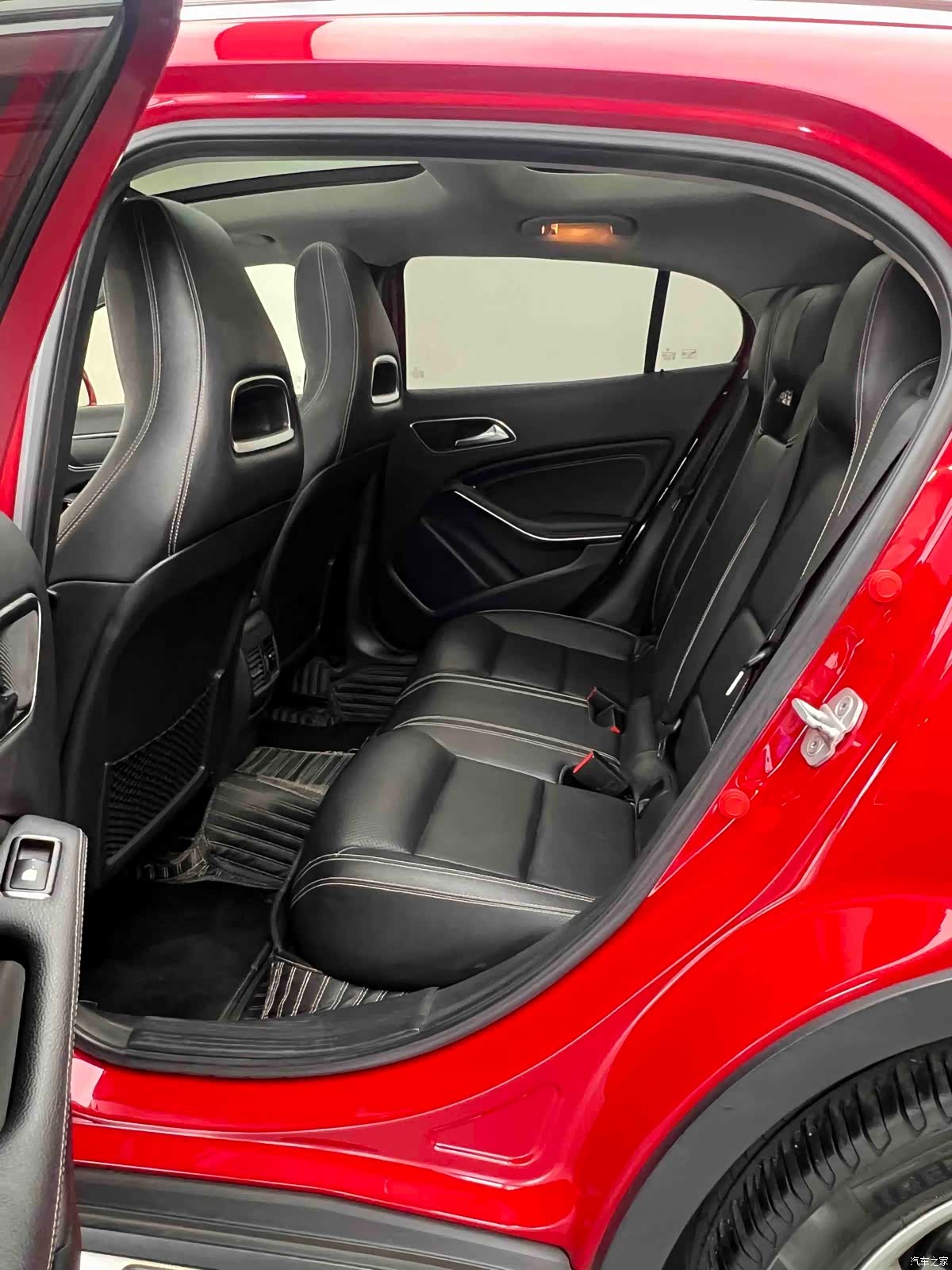 Mercedes-Benz GLA, 2016 14