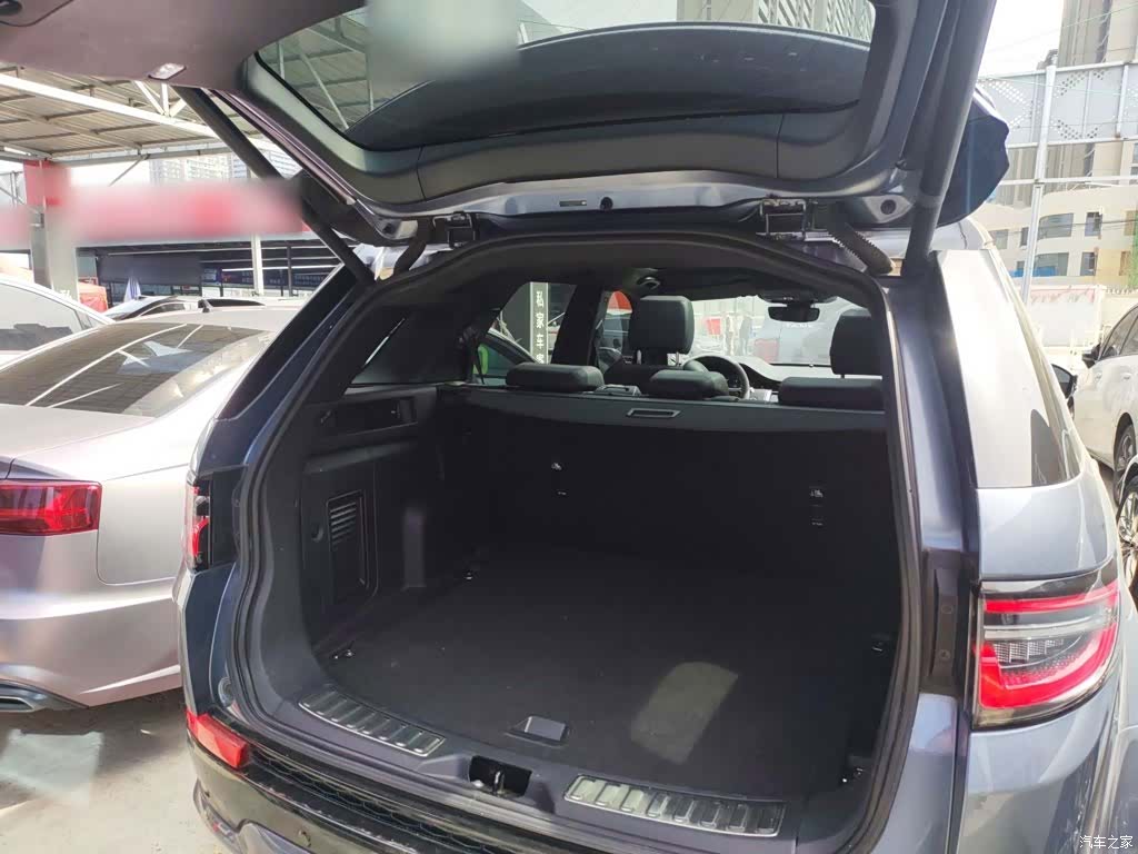 Land Rover Discovery, 2022 15