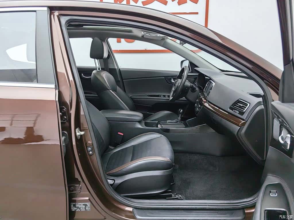 Kia GLS, 2018 23