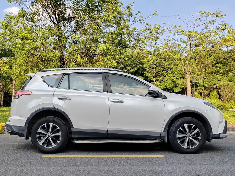 Toyota RAV4 Rongfang