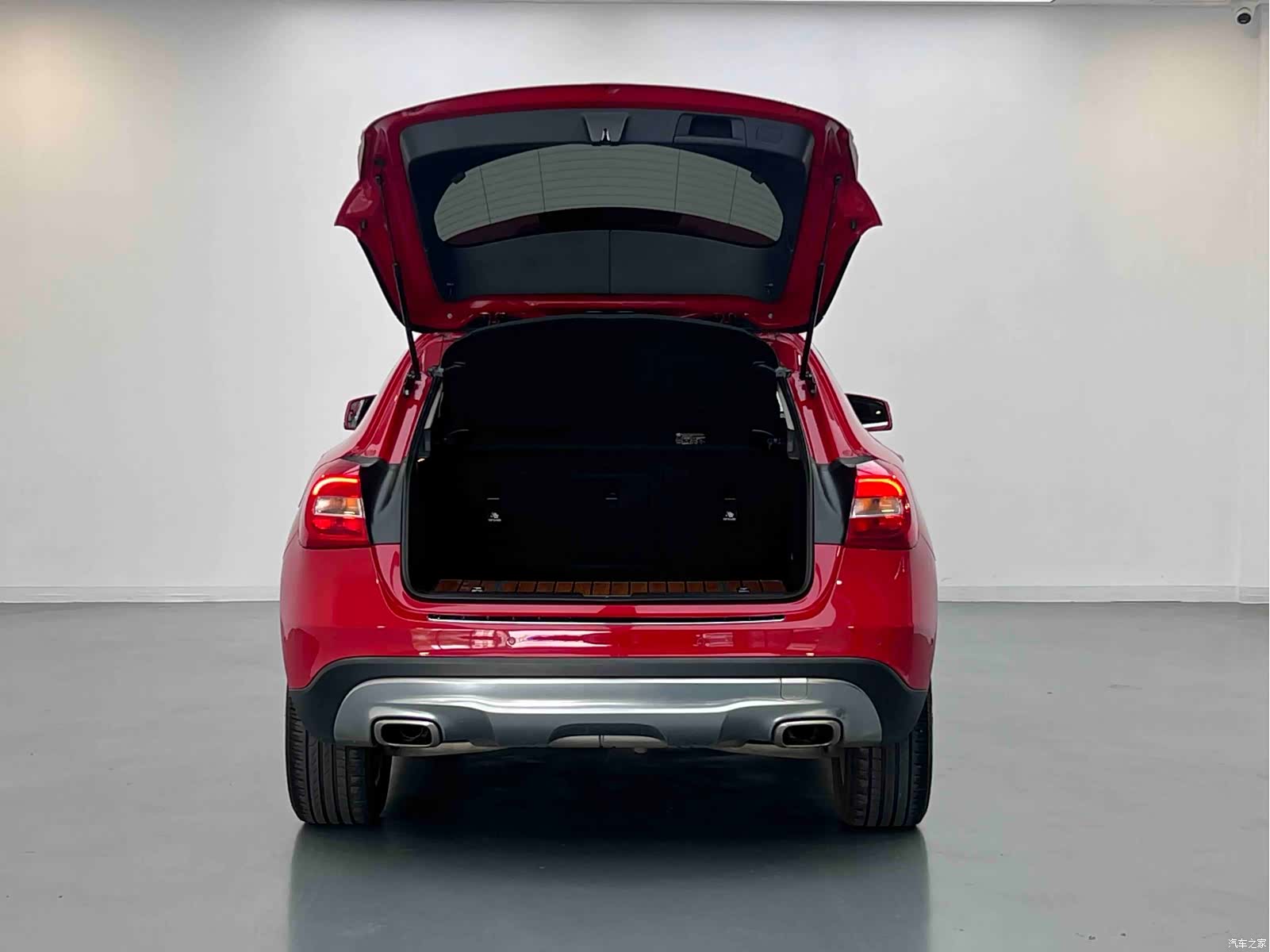 Mercedes-Benz GLA, 2016 18