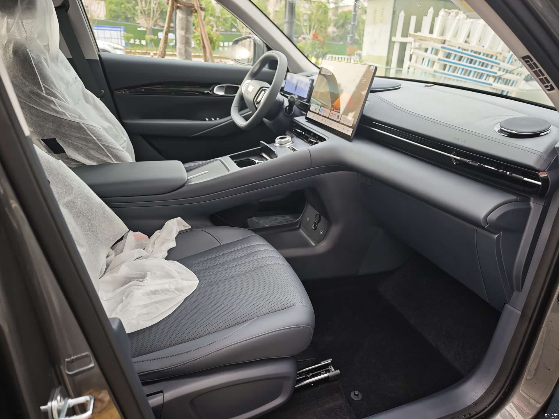Geely Galaxy E5, 2026 11