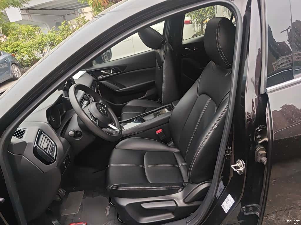 Mazda CX-4, 2021 11