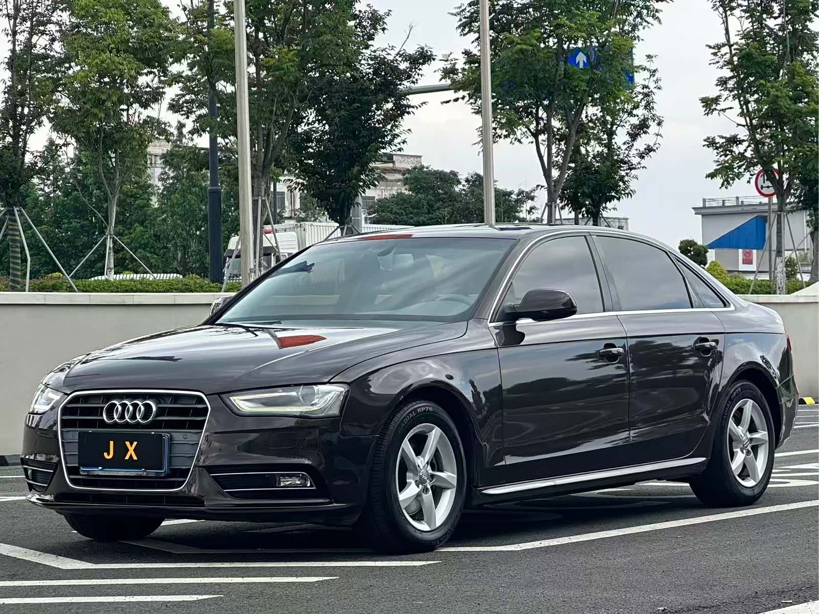 Audi A4L, 2015 1