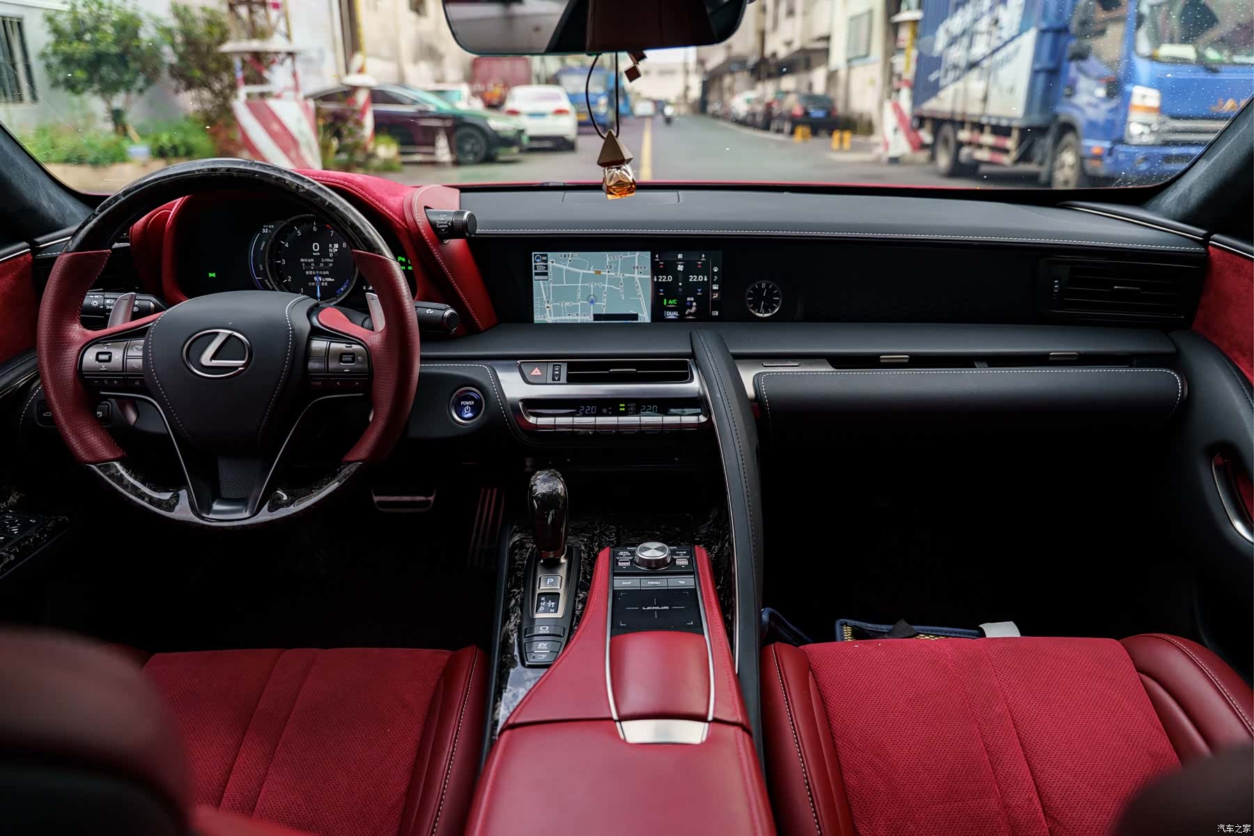 Lexus LC, 2019 17