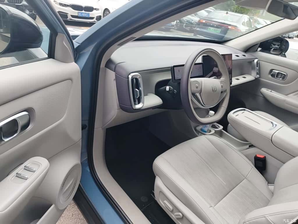Leapmotor B10, 2025 16