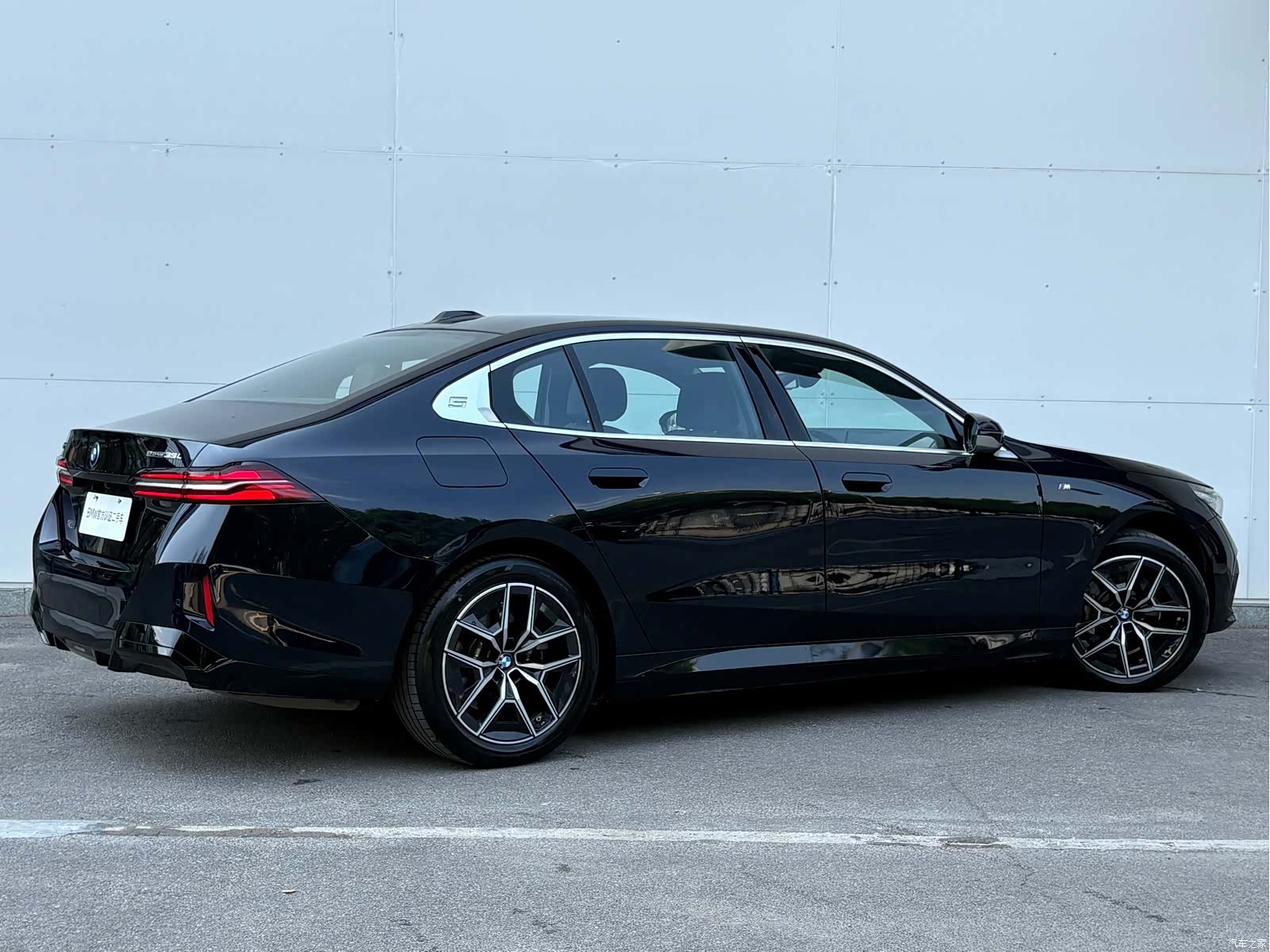 BMW i5, 2025 15