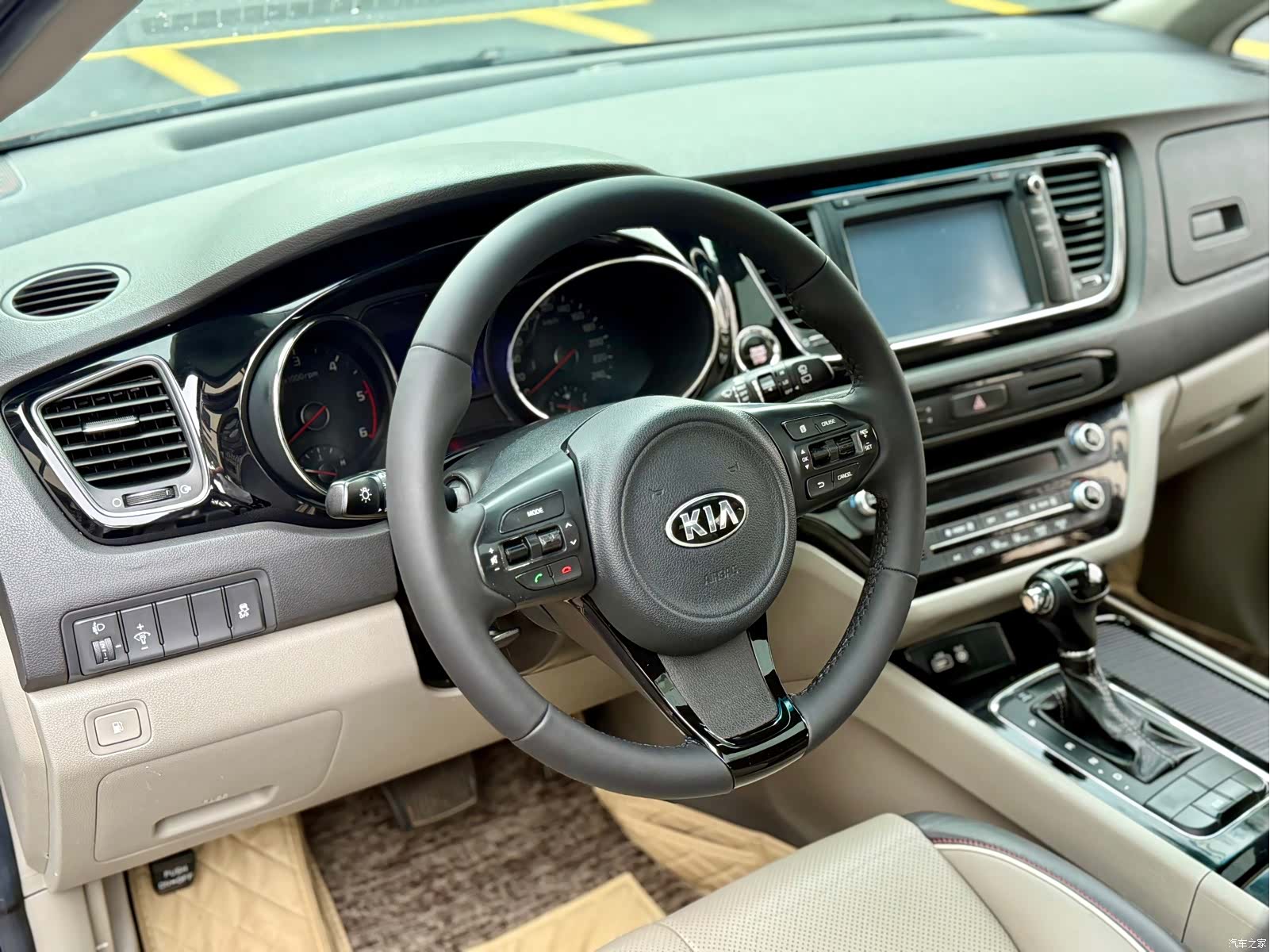 Kia Carnival, 2016 10