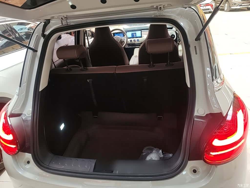 Wuling Bingo, 2025 18