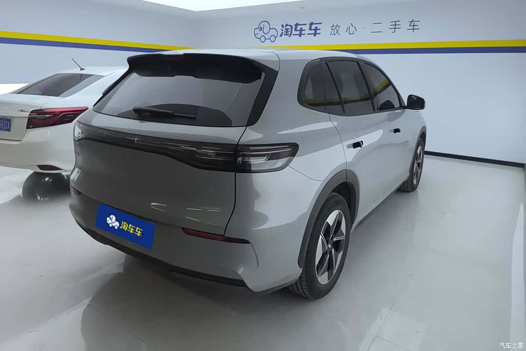 Geely Galaxy E5, 2025 3