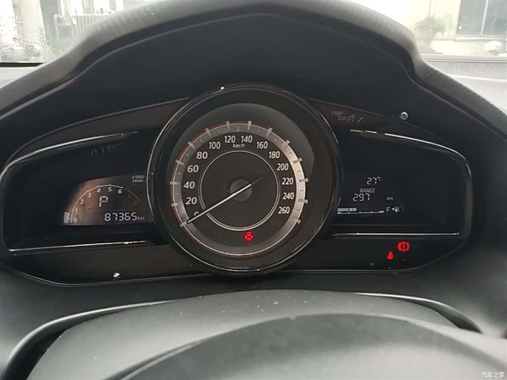 Mazda Mazda3, 2016 12