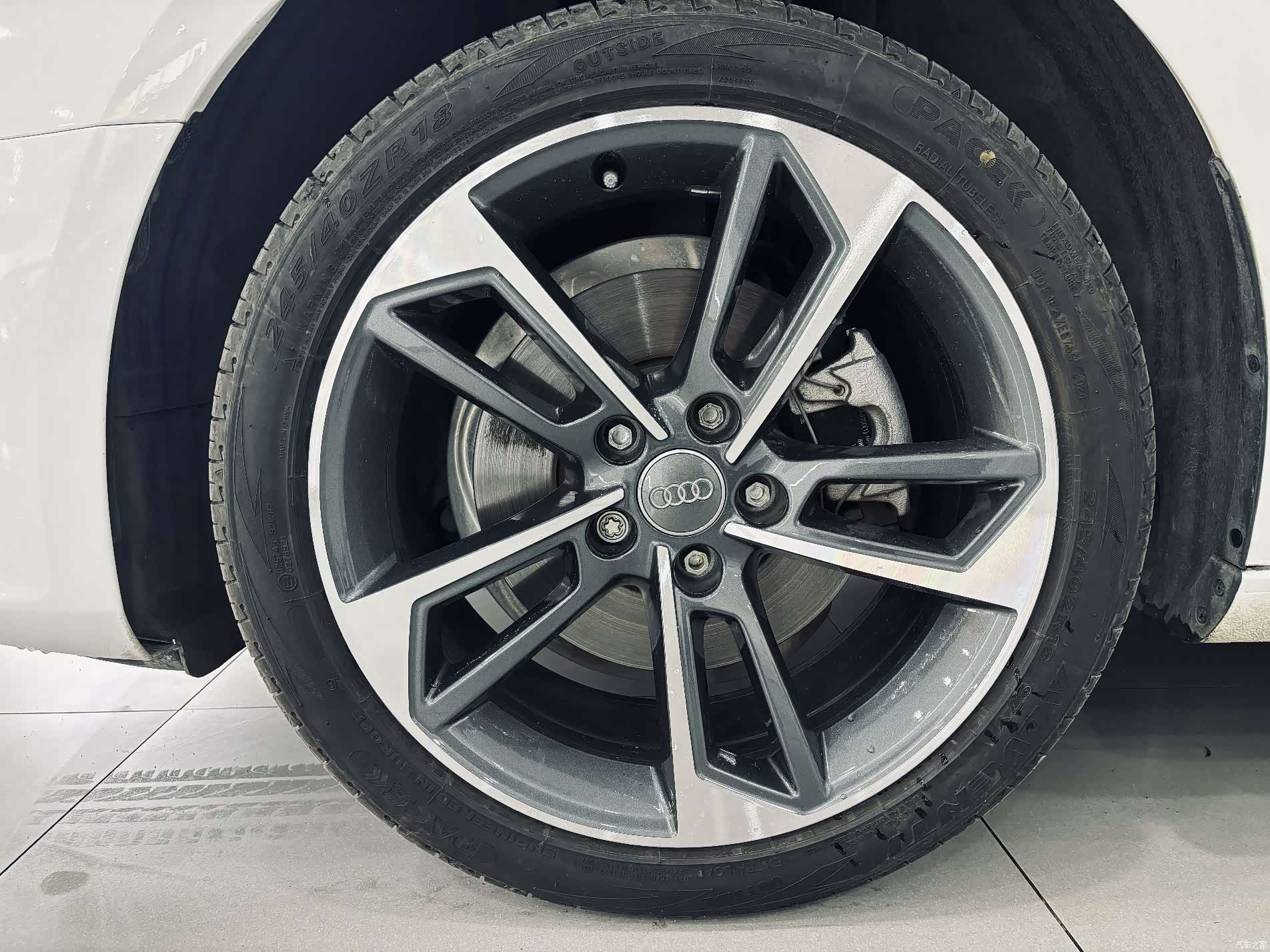Audi A4L, 2020 16