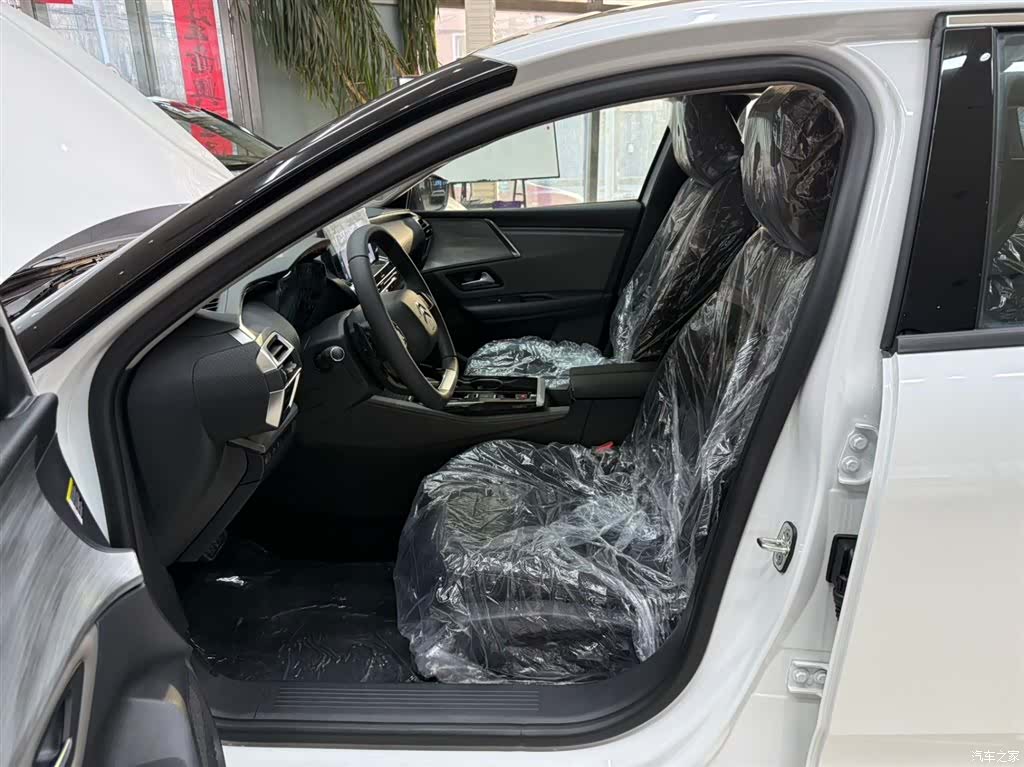 Citroen C5 X, 2026 16