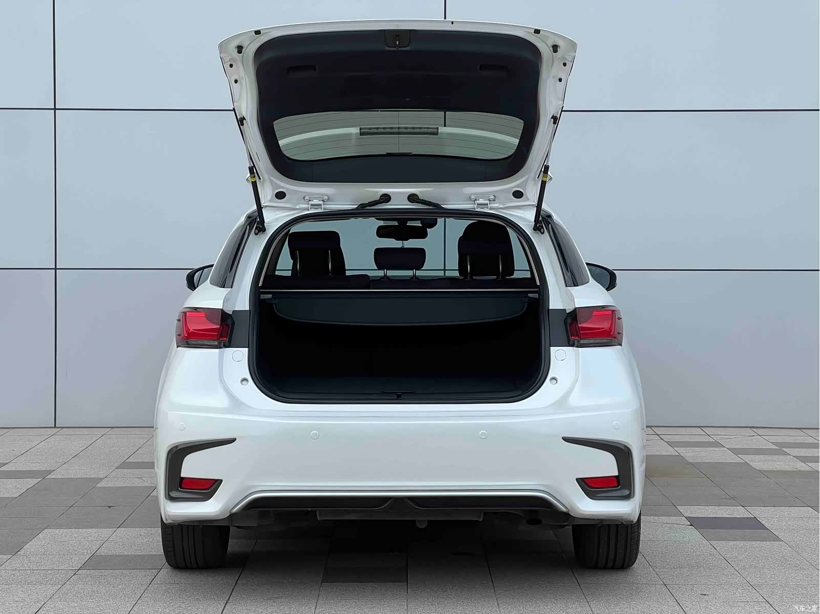 Lexus CT, 2018 7