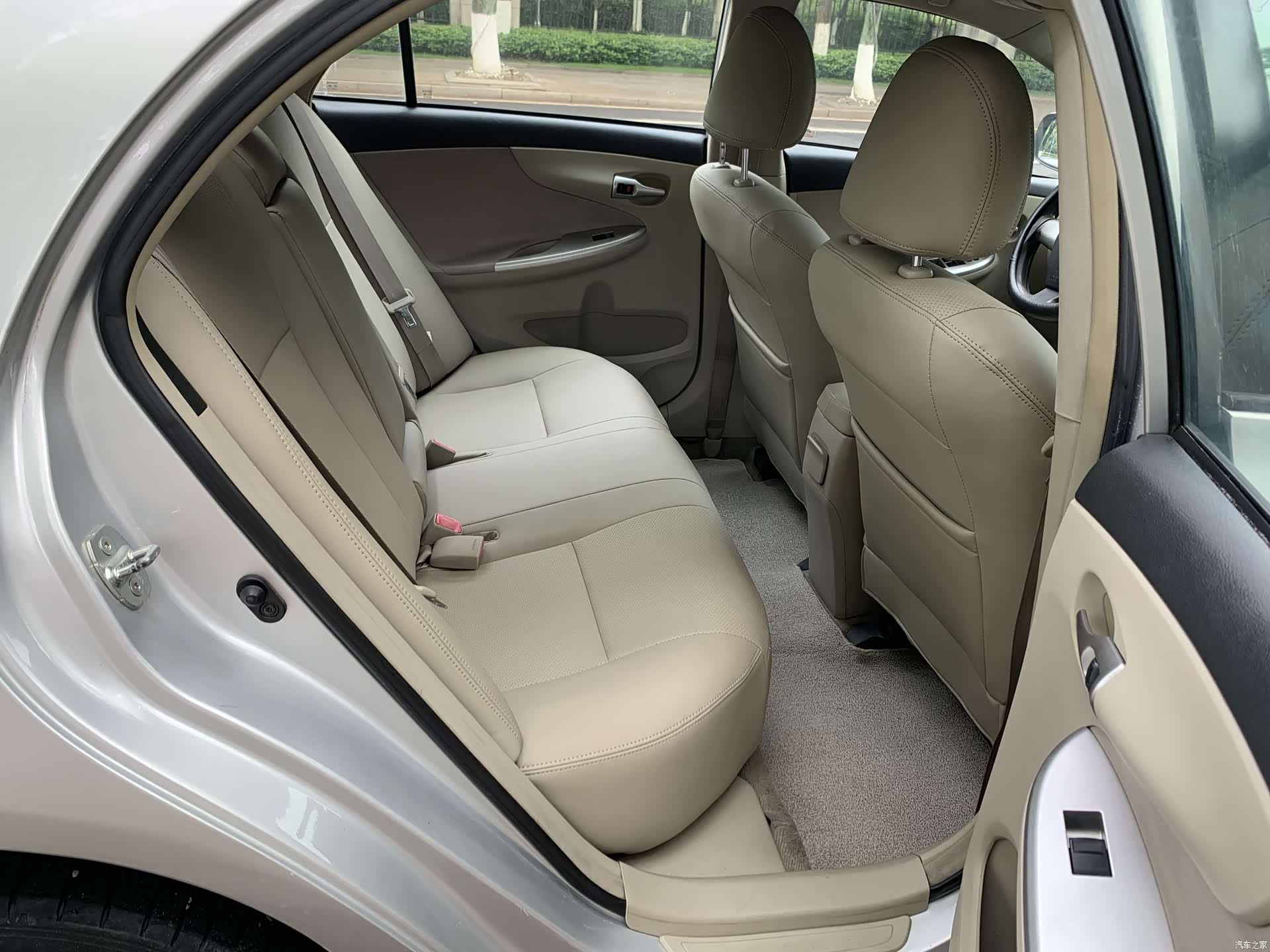Toyota Corolla, 2013 13