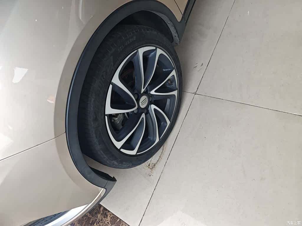 Geely Emgrand, 2017 25