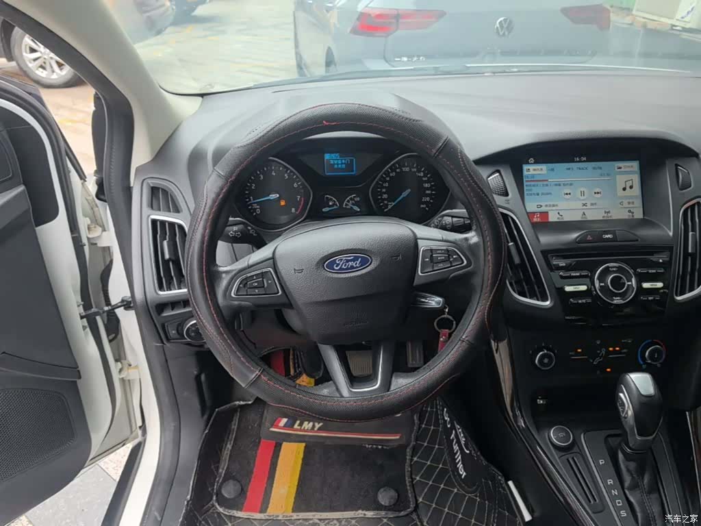 Ford Focus, 2018 11